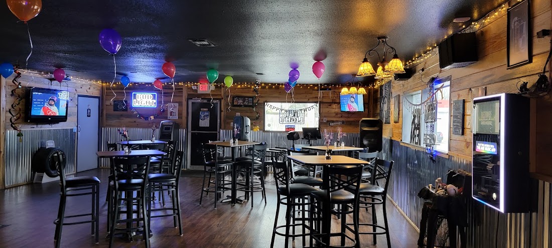 Lou's Tavern